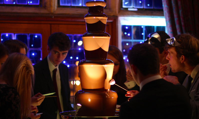 Dribblys Chocolate fountain Hire